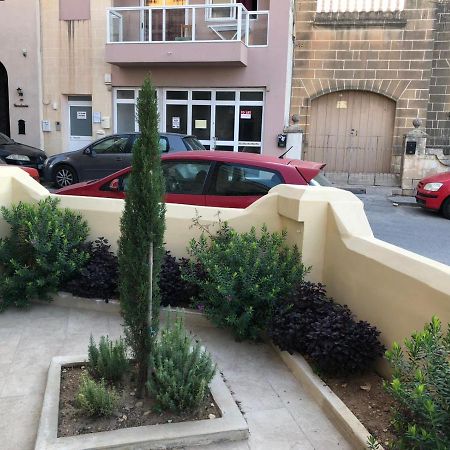Oleander Butts Inn Żebbuġ エクステリア 写真